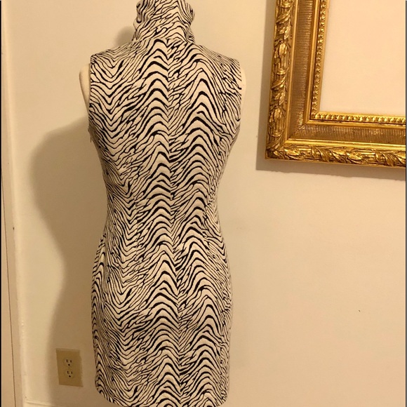 Calvin Klein Zebra Print Dress Size 2 - Picture 3 of 6
